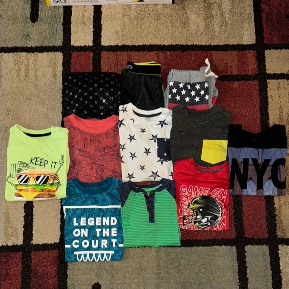 BUBDLE of Boys Clothing 11 pieces